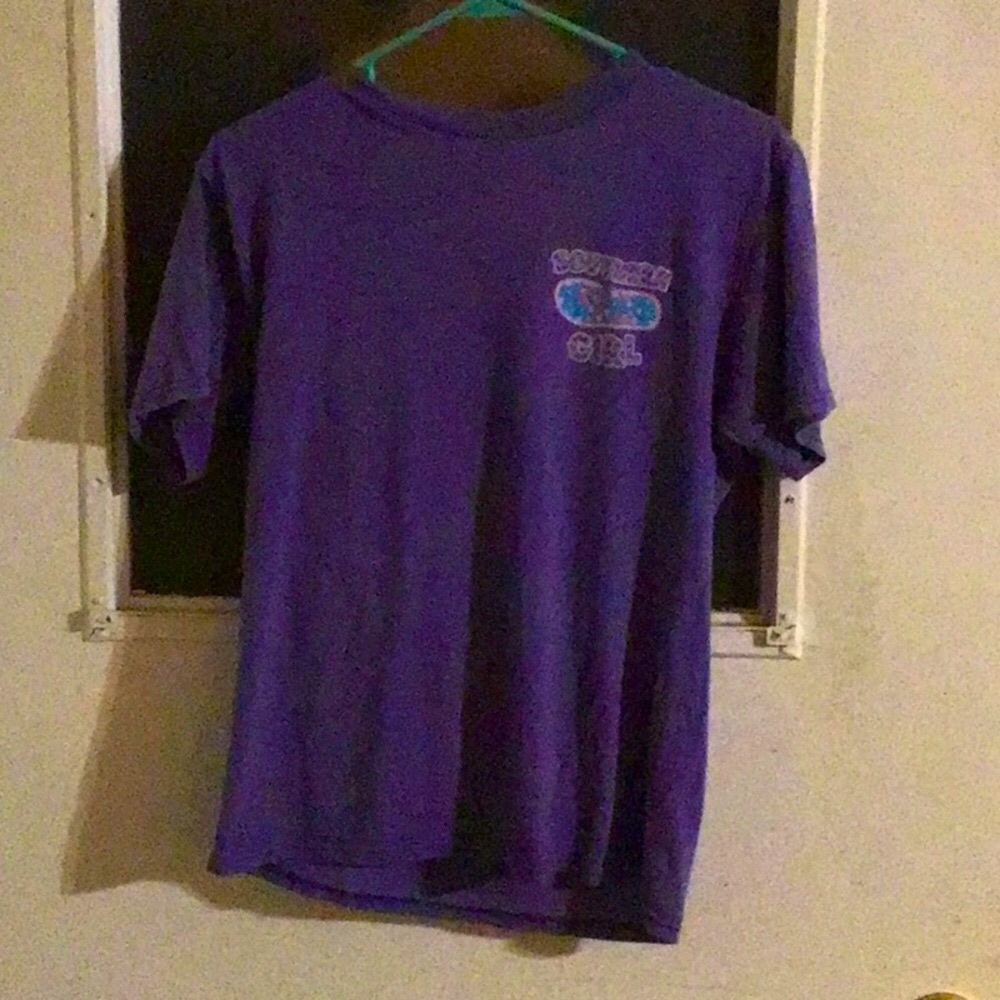 2 cute comfy graphic t-shirts